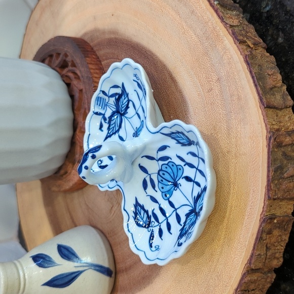 Meissen Blue Onion Divided Dish Porcelain Dish - Picture 1 of 4